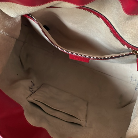 Authentic Gucci Red Leather Tote/ Shoulder Bag. - Picture 13 of 16
